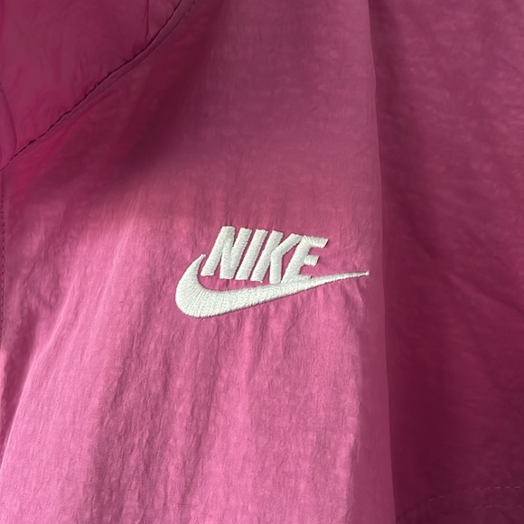 Nike Women's Vintage Icon Clash Colorblocked Track Jacket - Picture 5 of 12